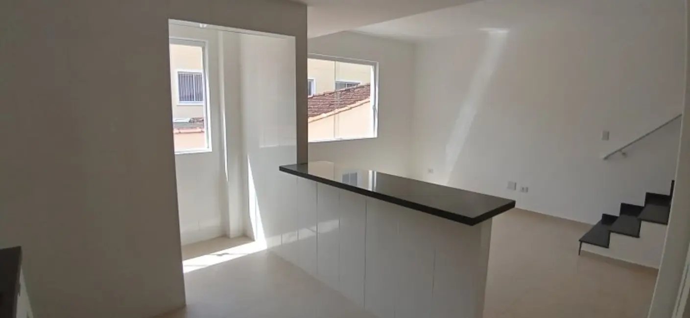 Casa com 2 quartos para alugar, 92m2 em Marapé, Santos - SP - imagem 6 Foto 6 de Casa com 2 quartos para alugar, 92m2 em Marapé, Santos - SP