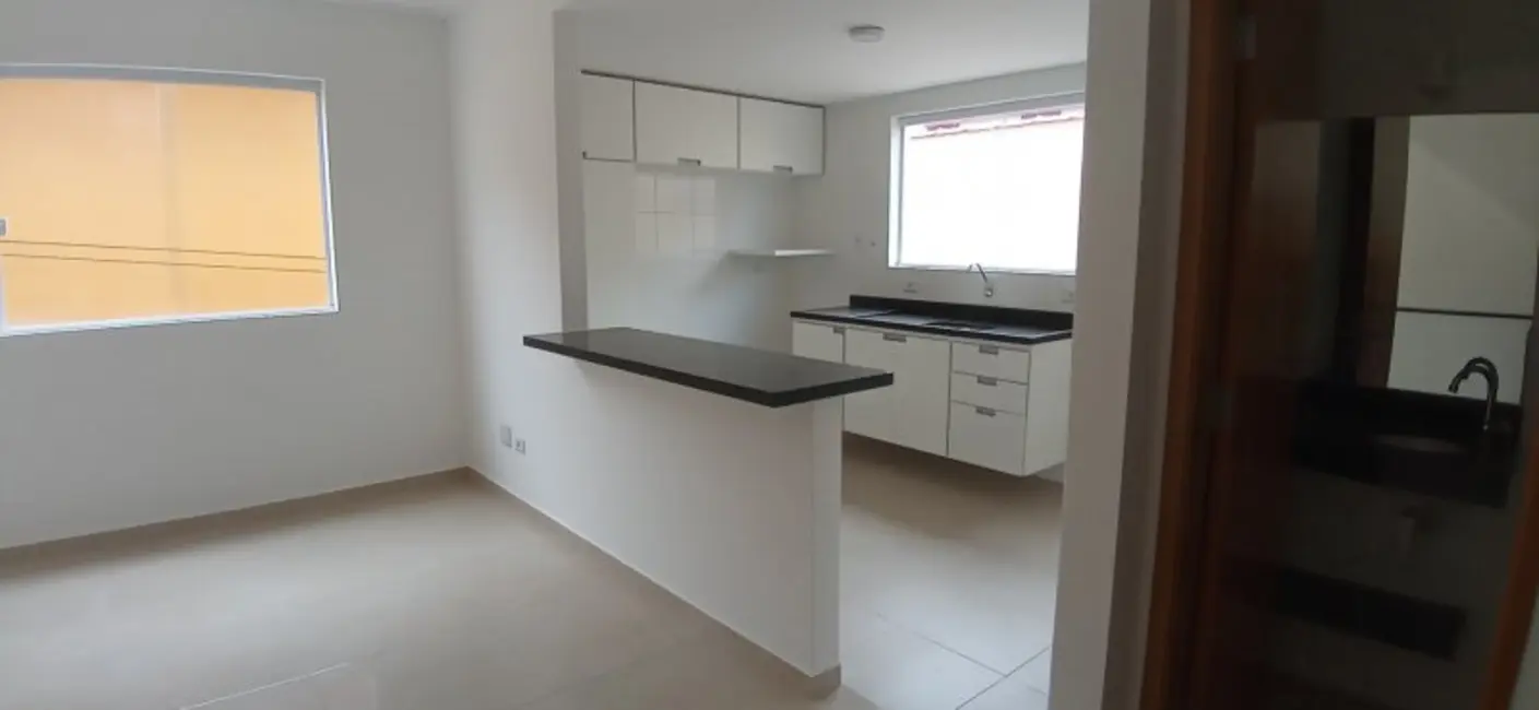 Casa com 2 quartos para alugar, 110m2 em Marapé, Santos - SP - imagem 6 Foto 6 de Casa com 2 quartos para alugar, 110m2 em Marapé, Santos - SP