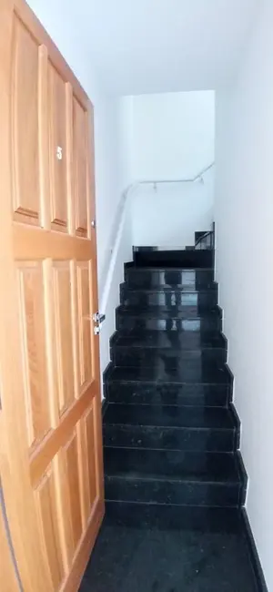 Casa com 2 quartos para alugar, 110m2 em Marapé, Santos - SP - imagem 3 Foto 3 de Casa com 2 quartos para alugar, 110m2 em Marapé, Santos - SP