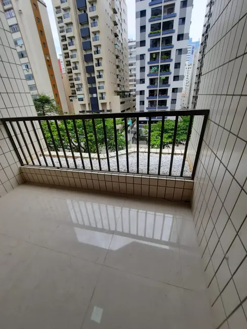 Apartamento com 3 quartos à venda, 130m2 em Gonzaga, Santos - SP - imagem 8 Foto 8 de Apartamento com 3 quartos à venda, 130m2 em Gonzaga, Santos - SP