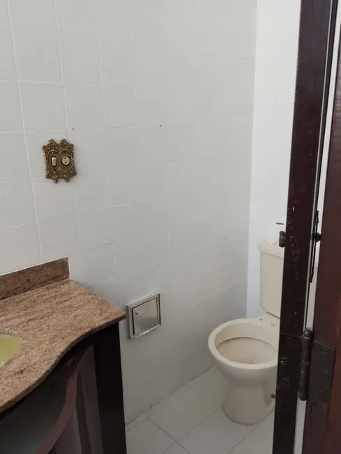 Casa com 3 quartos para alugar, 340m2 em Aparecida, Santos - SP - imagem 8 Foto 8 de Casa com 3 quartos para alugar, 340m2 em Aparecida, Santos - SP