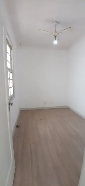 Casa com 4 quartos para alugar, 250m2 em Marapé, Santos - SP - imagem 9 Foto 9 de Casa com 4 quartos para alugar, 250m2 em Marapé, Santos - SP