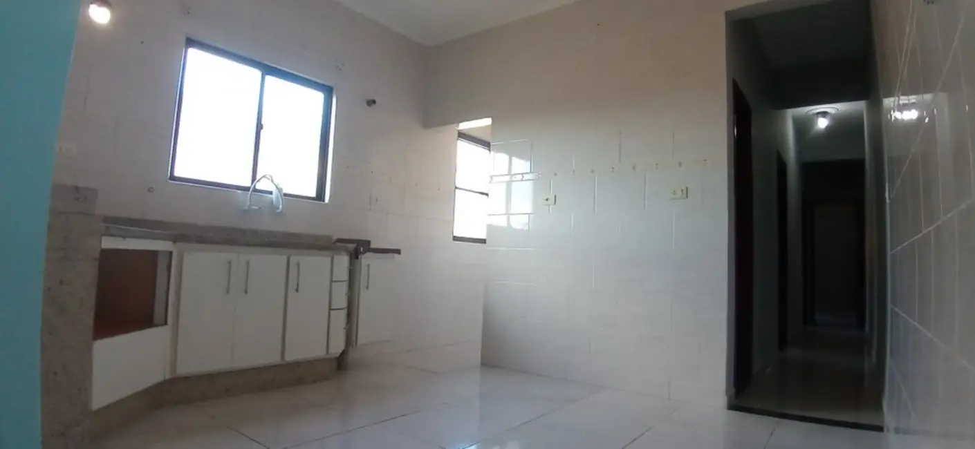 Foto 5 de Casa com 3 quartos à venda, 67m2 em Vila Cascatinha, Sao Vicente - SP