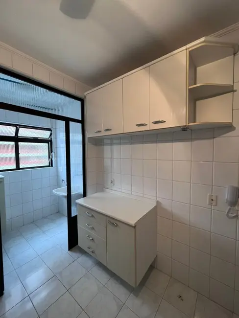 Foto 2 de Apartamento com 2 quartos para alugar, 75m2 em Pompéia, Santos - SP