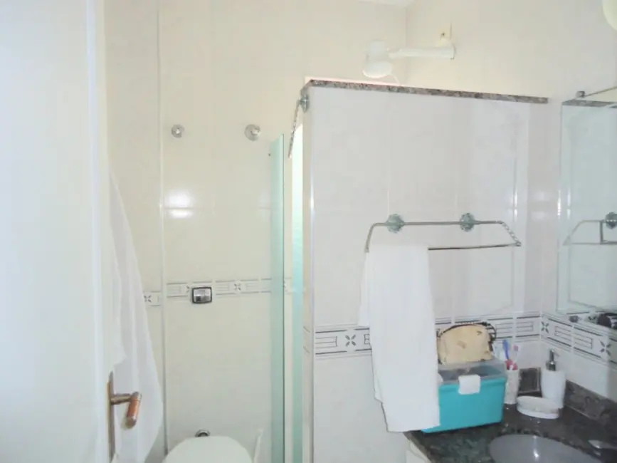 Apartamento com 3 quartos à venda, 135m2 em Gonzaga, Santos - SP - imagem 4 Foto 4 de Apartamento com 3 quartos à venda, 135m2 em Gonzaga, Santos - SP