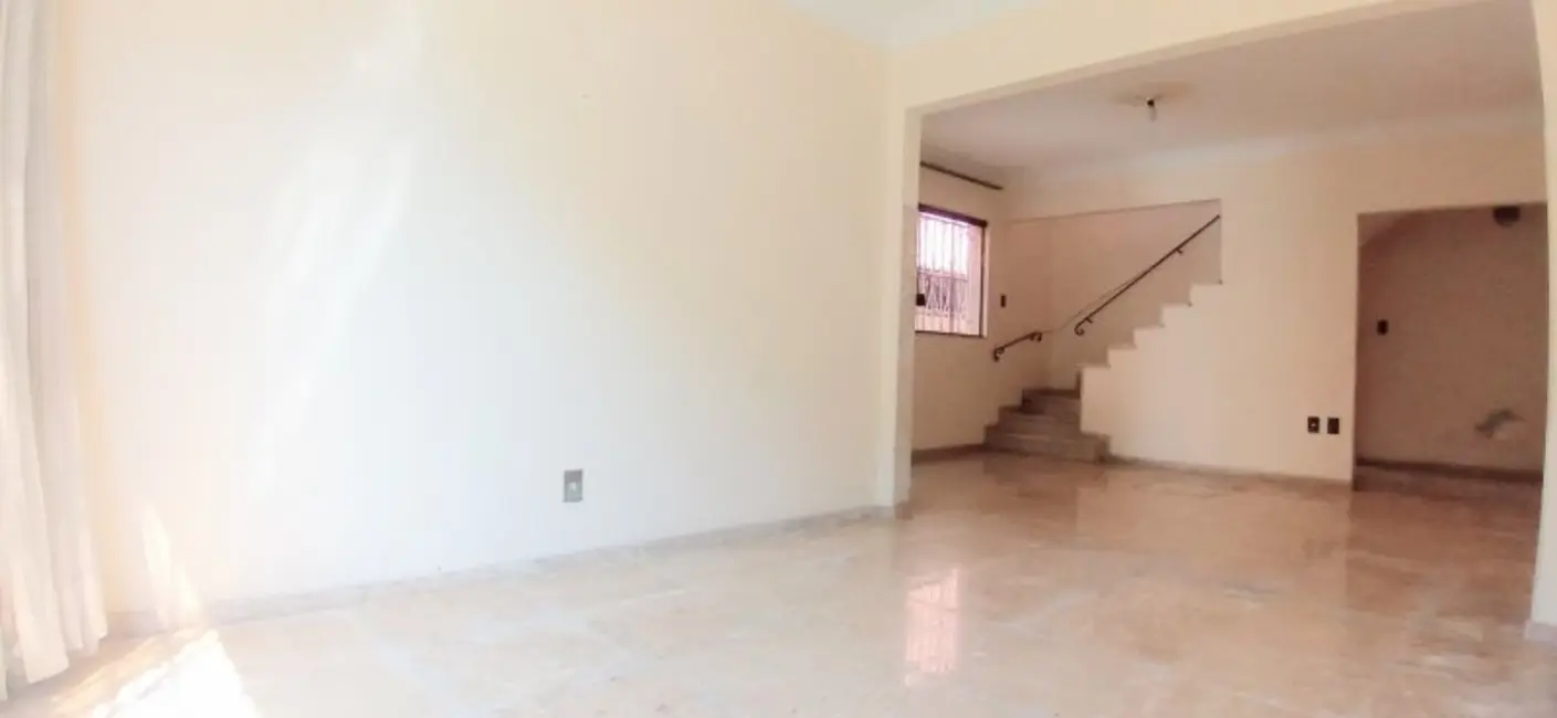 Casa com 3 quartos à venda, 275m2 em Vila Belmiro, Santos - SP - imagem 8 Foto 8 de Casa com 3 quartos à venda, 275m2 em Vila Belmiro, Santos - SP