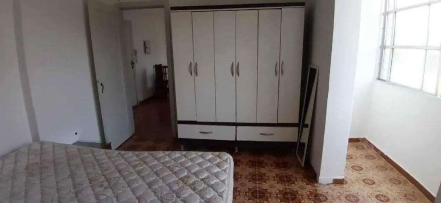 Apartamento com 2 quartos para alugar, 70m2 em Pompéia, Santos - SP - imagem 8 Foto 8 de Apartamento com 2 quartos para alugar, 70m2 em Pompéia, Santos - SP