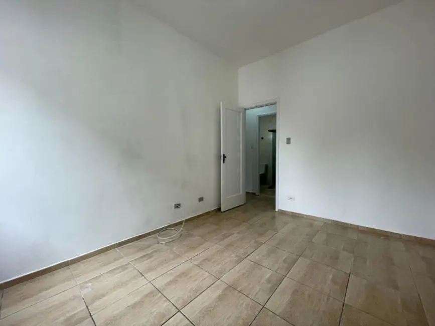 Apartamento com 2 quartos para alugar, 90m2 em Embaré, Santos - SP - imagem 9 Foto 9 de Apartamento com 2 quartos para alugar, 90m2 em Embaré, Santos - SP