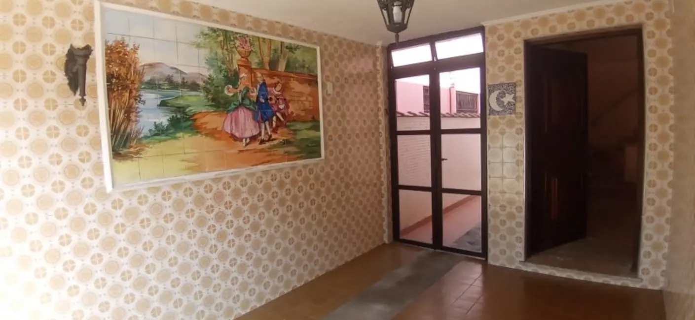Casa com 3 quartos para alugar, 285m2 em Marapé, Santos - SP - imagem 8 Foto 8 de Casa com 3 quartos para alugar, 285m2 em Marapé, Santos - SP