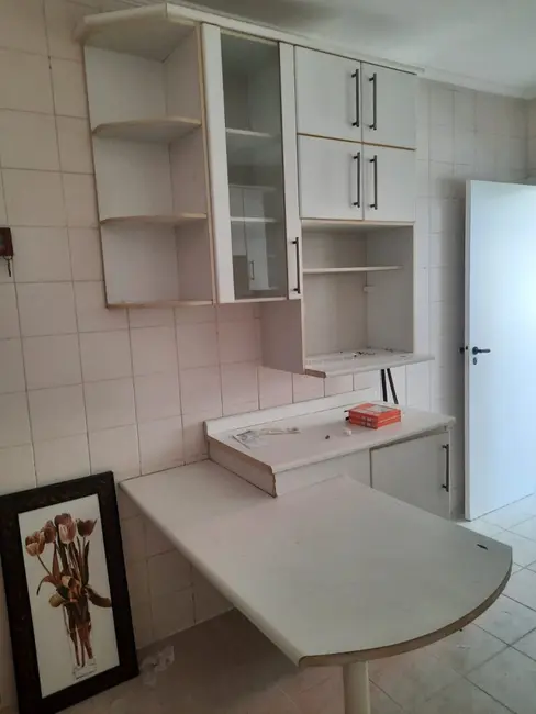 Apartamento com 3 quartos para alugar, 135m2 em Aparecida, Santos - SP - imagem 4 Foto 4 de Apartamento com 3 quartos para alugar, 135m2 em Aparecida, Santos - SP