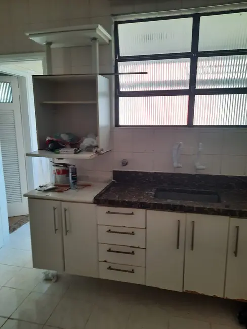 Apartamento com 3 quartos para alugar, 135m2 em Aparecida, Santos - SP - imagem 5 Foto 5 de Apartamento com 3 quartos para alugar, 135m2 em Aparecida, Santos - SP