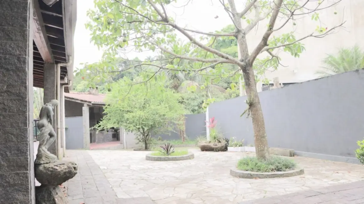 Foto 3 de Casa com 4 quartos à venda, 700m2 em Santos - SP