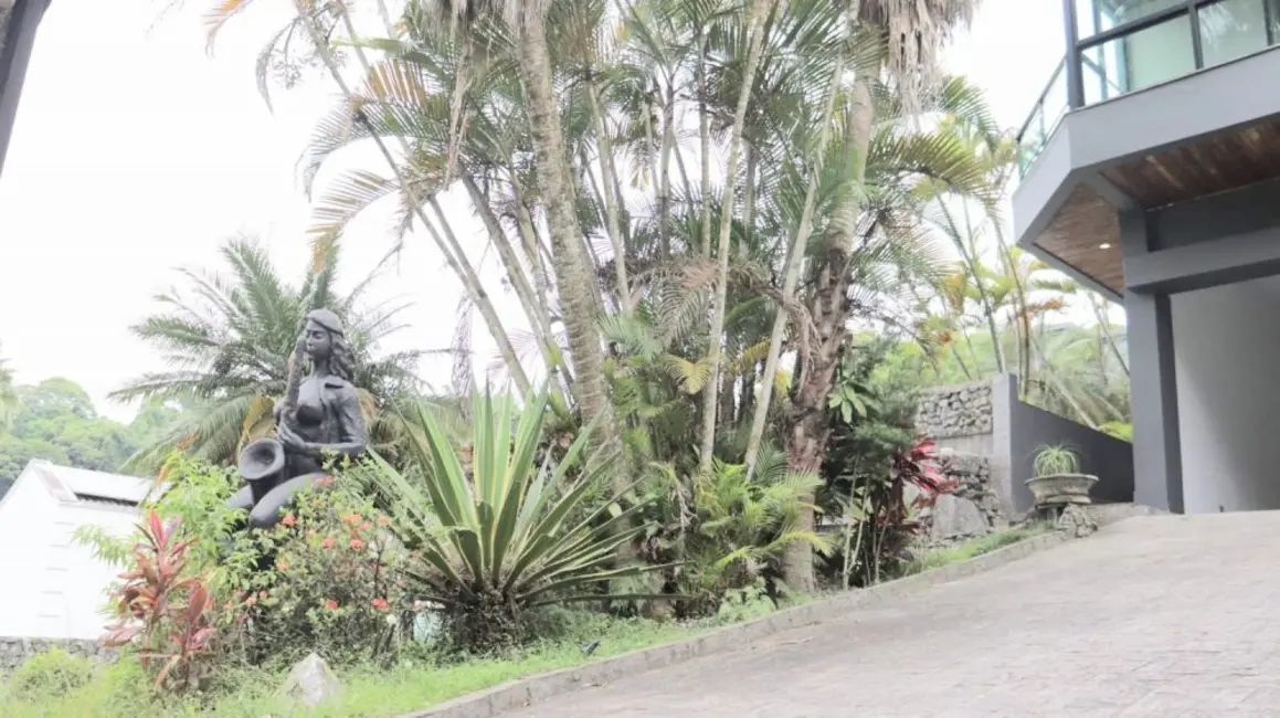 Foto 4 de Casa com 4 quartos à venda, 700m2 em Santos - SP