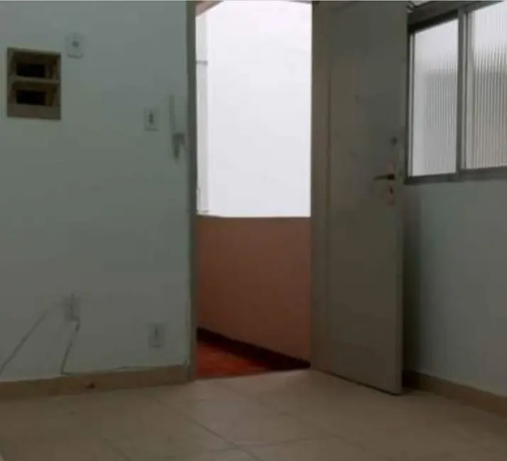 Apartamento com 2 quartos para alugar, 60m2 em Embaré, Santos - SP - imagem 9 Foto 9 de Apartamento com 2 quartos para alugar, 60m2 em Embaré, Santos - SP