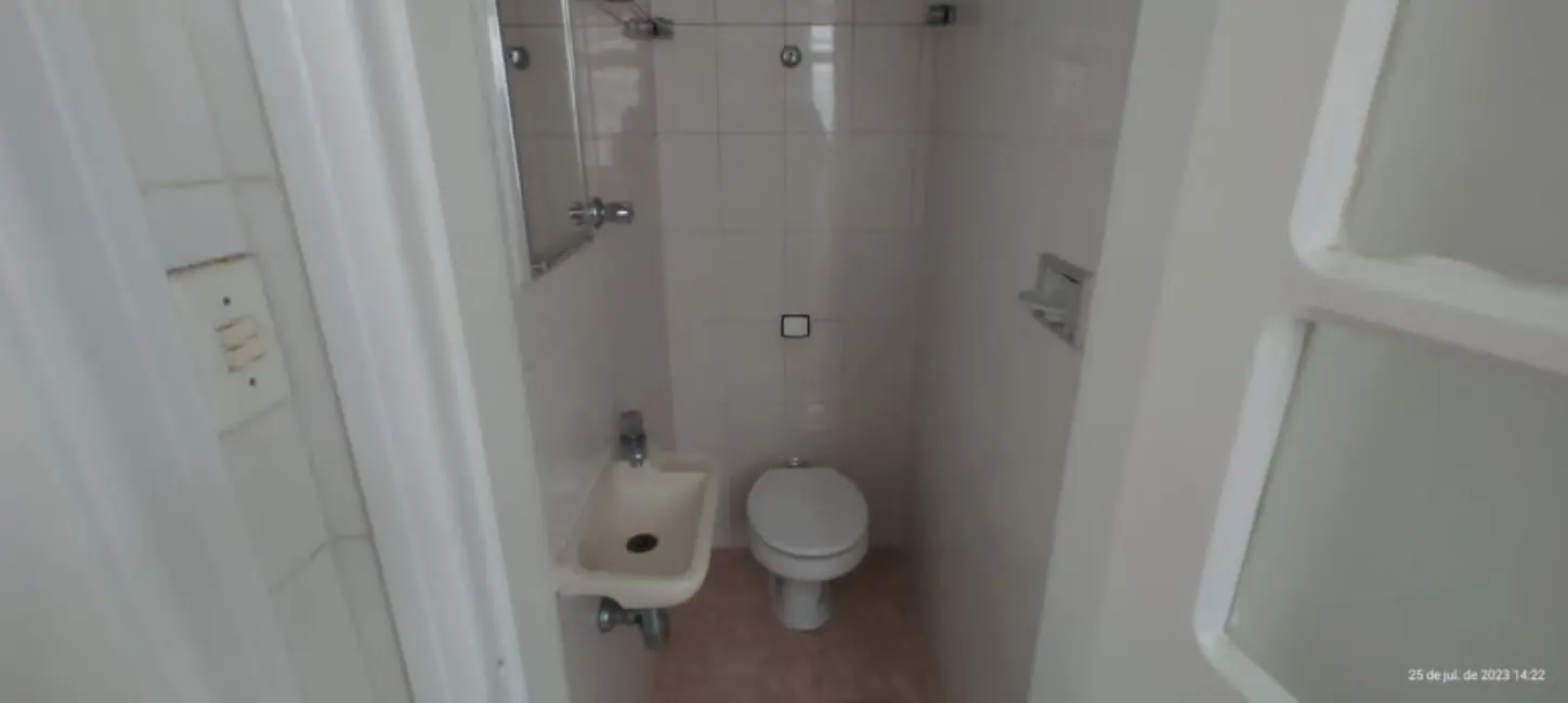 Apartamento com 2 quartos para alugar, 110m2 em Gonzaga, Santos - SP - imagem 7 Foto 7 de Apartamento com 2 quartos para alugar, 110m2 em Gonzaga, Santos - SP