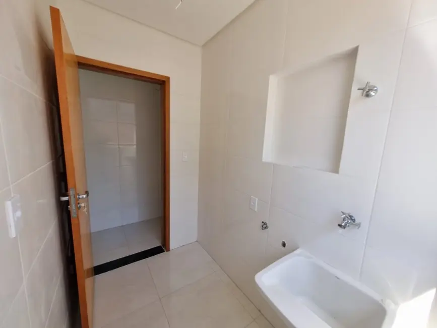 Casa com 3 quartos à venda, 95m2 em Embaré, Santos - SP - imagem 3 Foto 3 de Casa com 3 quartos à venda, 95m2 em Embaré, Santos - SP