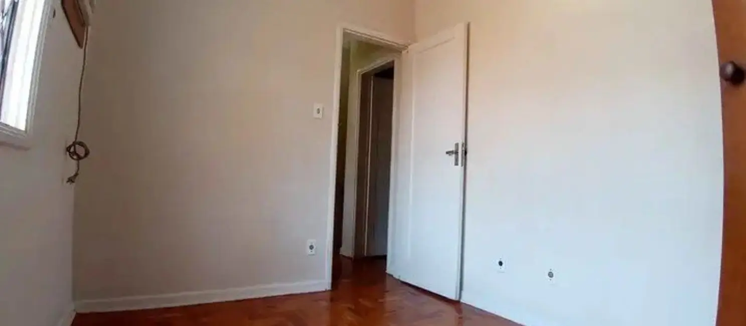 Casa com 2 quartos para alugar, 110m2 em Ponta da Praia, Santos - SP - imagem 6 Foto 6 de Casa com 2 quartos para alugar, 110m2 em Ponta da Praia, Santos - SP