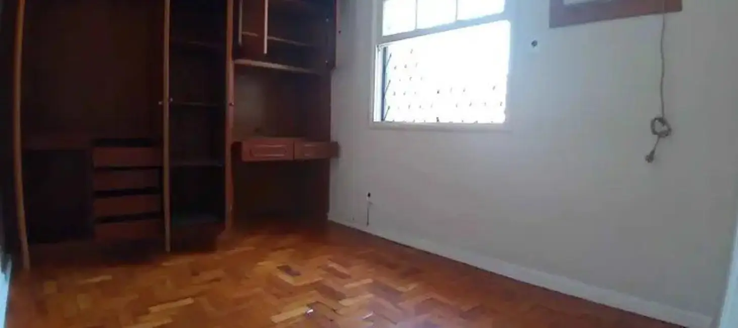 Casa com 2 quartos para alugar, 110m2 em Ponta da Praia, Santos - SP - imagem 8 Foto 8 de Casa com 2 quartos para alugar, 110m2 em Ponta da Praia, Santos - SP