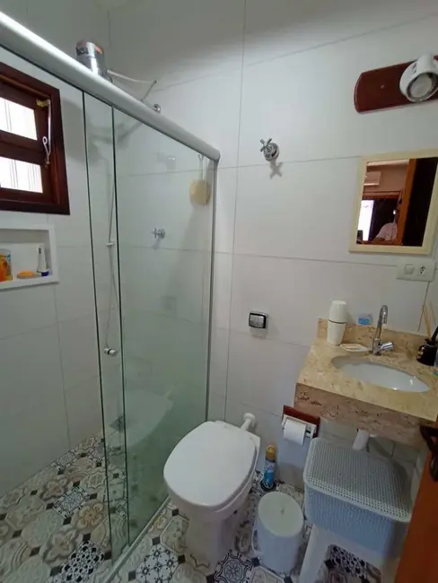 Foto 8 de Casa com 3 quartos à venda, 300m2 em Itanhaem - SP