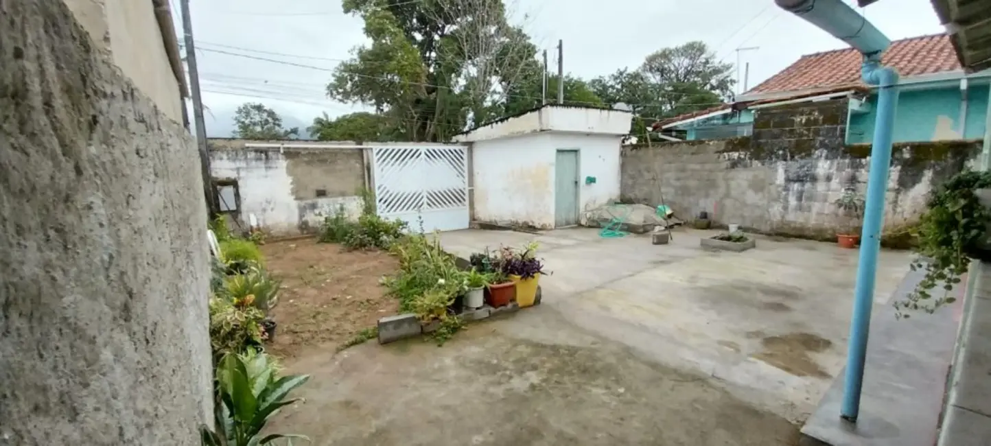 Casa com 2 quartos à venda, 250m2 em Peruibe - SP - imagem 4 Foto 4 de Casa com 2 quartos à venda, 250m2 em Peruibe - SP