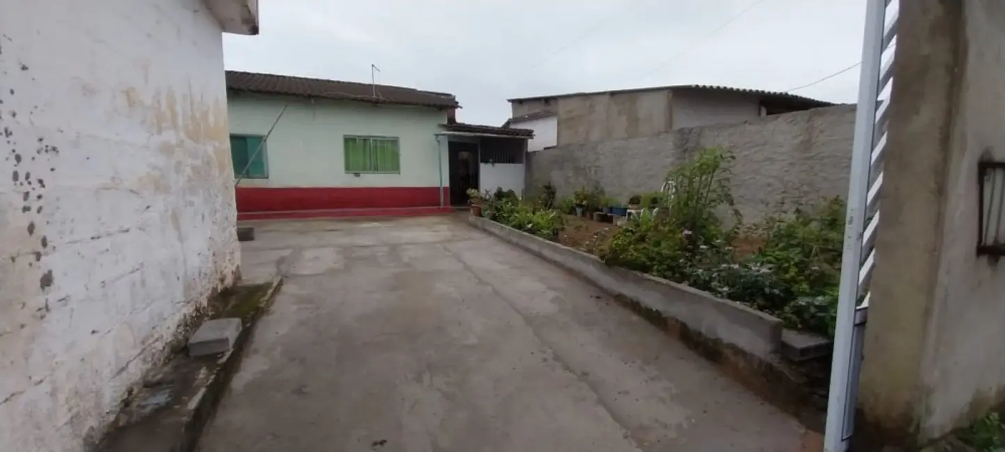 Casa com 2 quartos à venda, 250m2 em Peruibe - SP - imagem 5 Foto 5 de Casa com 2 quartos à venda, 250m2 em Peruibe - SP