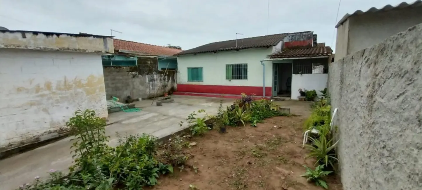 Casa com 2 quartos à venda, 250m2 em Peruibe - SP - imagem 1 Foto 1 de Casa com 2 quartos à venda, 250m2 em Peruibe - SP