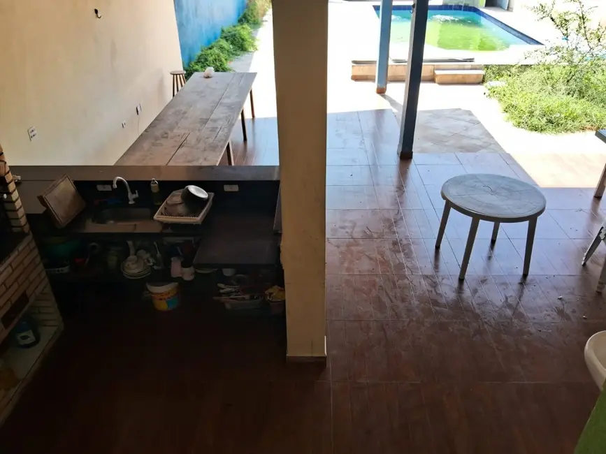 Sala Comercial com 2 quartos à venda, 300m2 em Peruibe - SP - imagem 3 Foto 3 de Sala Comercial com 2 quartos à venda, 300m2 em Peruibe - SP