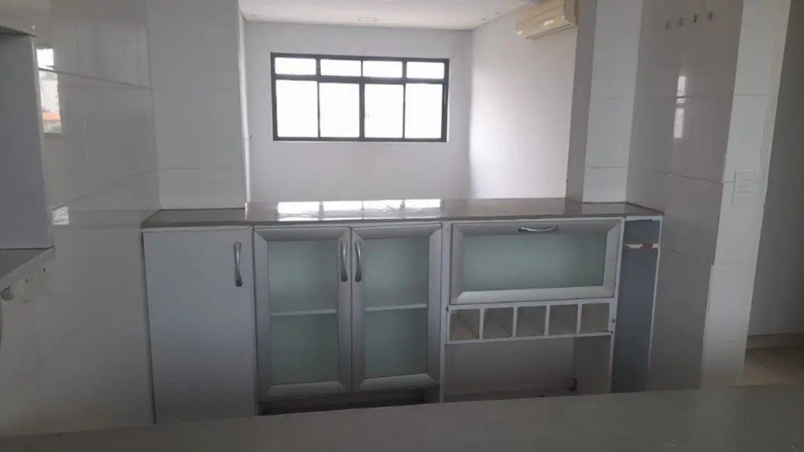 Apartamento com 2 quartos para alugar, 80m2 em Embaré, Santos - SP - imagem 3 Foto 3 de Apartamento com 2 quartos para alugar, 80m2 em Embaré, Santos - SP