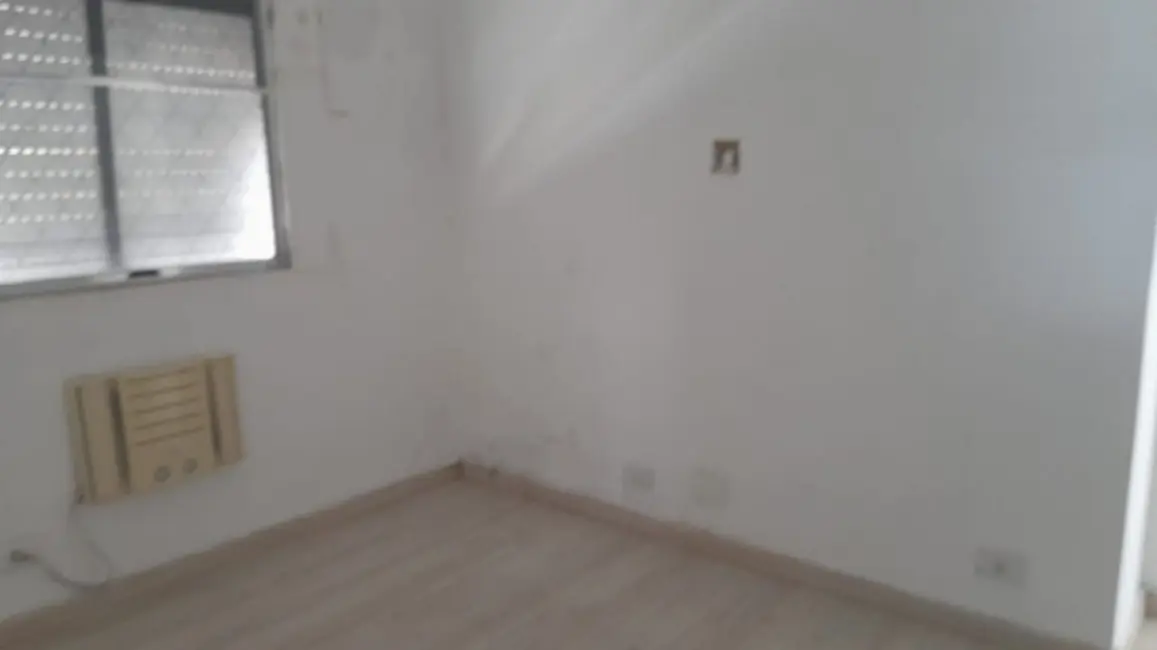 Apartamento com 2 quartos para alugar, 80m2 em Embaré, Santos - SP - imagem 4 Foto 4 de Apartamento com 2 quartos para alugar, 80m2 em Embaré, Santos - SP
