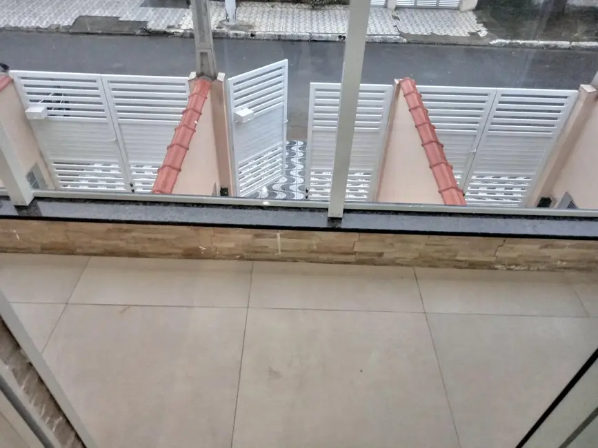 Foto 2 de Casa com 2 quartos à venda, 150m2 em Rádio Clube, Santos - SP