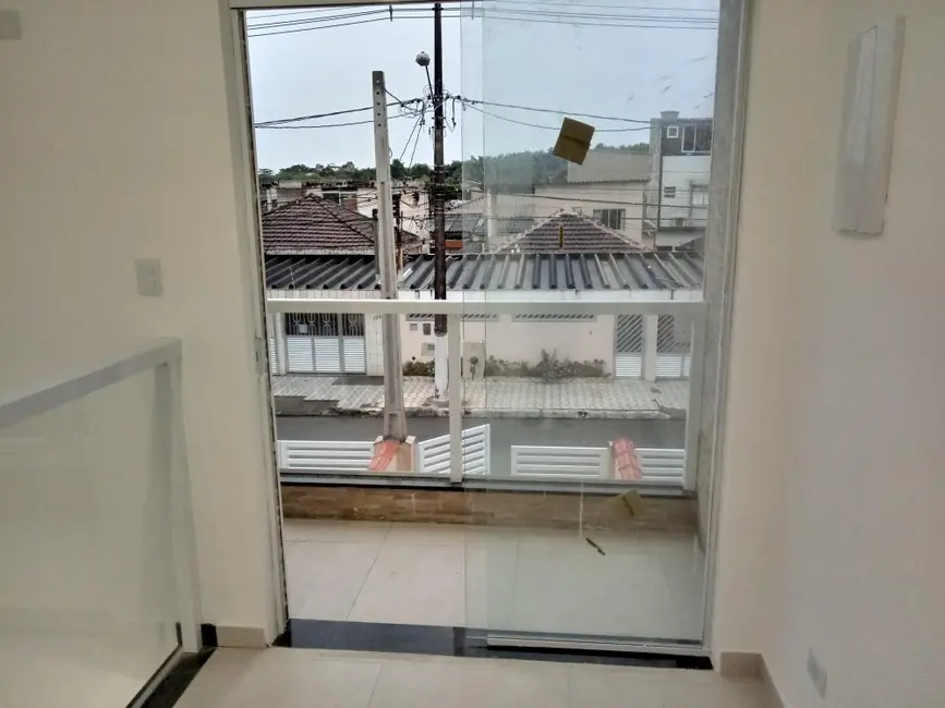 Casa com 2 quartos à venda, 150m2 em Rádio Clube, Santos - SP - imagem 4 Foto 4 de Casa com 2 quartos à venda, 150m2 em Rádio Clube, Santos - SP