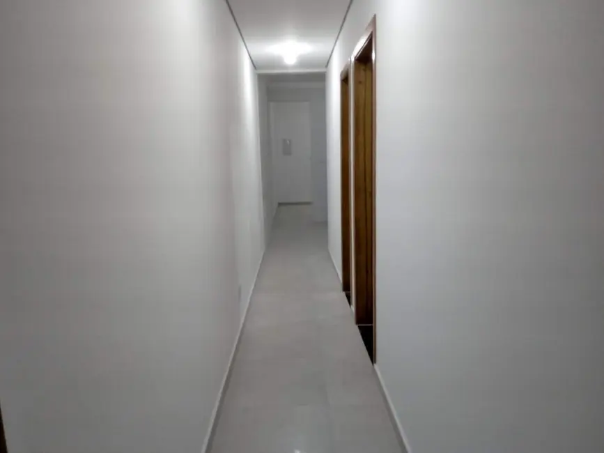 Casa com 2 quartos à venda, 150m2 em Rádio Clube, Santos - SP - imagem 5 Foto 5 de Casa com 2 quartos à venda, 150m2 em Rádio Clube, Santos - SP