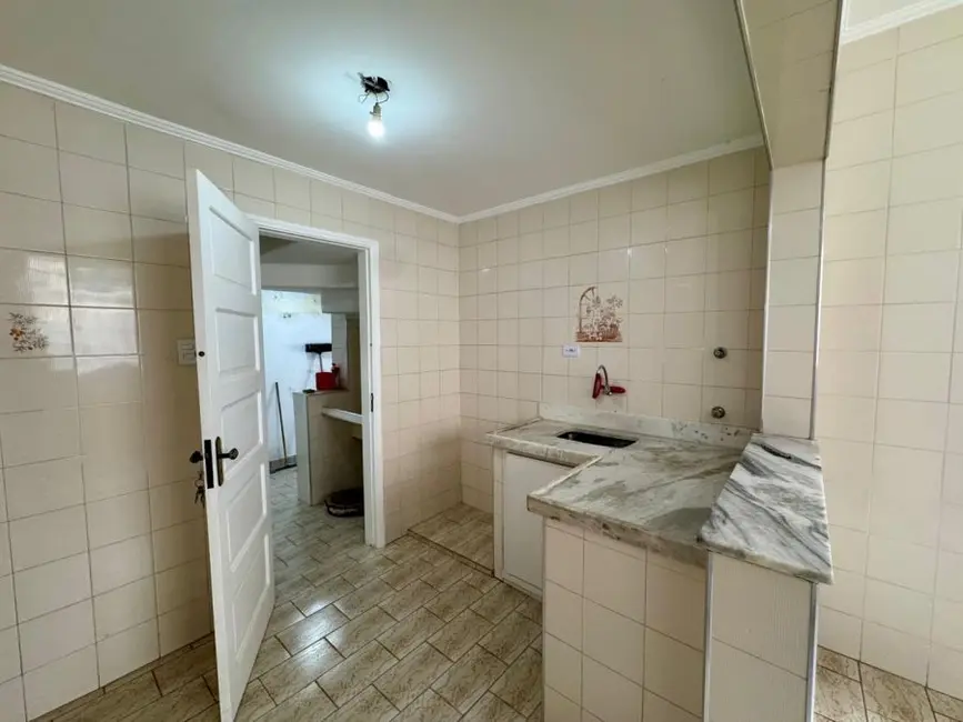 Casa com 3 quartos para alugar, 120m2 em Aparecida, Santos - SP - imagem 9 Foto 9 de Casa com 3 quartos para alugar, 120m2 em Aparecida, Santos - SP