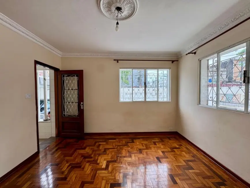 Casa com 3 quartos para alugar, 120m2 em Aparecida, Santos - SP - imagem 3 Foto 3 de Casa com 3 quartos para alugar, 120m2 em Aparecida, Santos - SP
