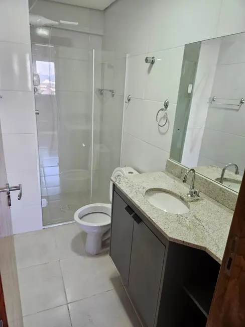 Apartamento com 2 quartos para alugar, 55m2 em Macuco, Santos - SP - imagem 5 Foto 5 de Apartamento com 2 quartos para alugar, 55m2 em Macuco, Santos - SP