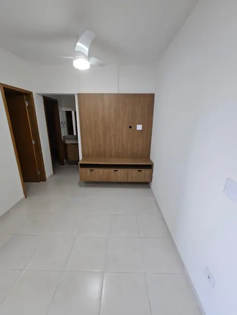 Foto 1 de Apartamento com 2 quartos para alugar, 55m2 em Macuco, Santos - SP