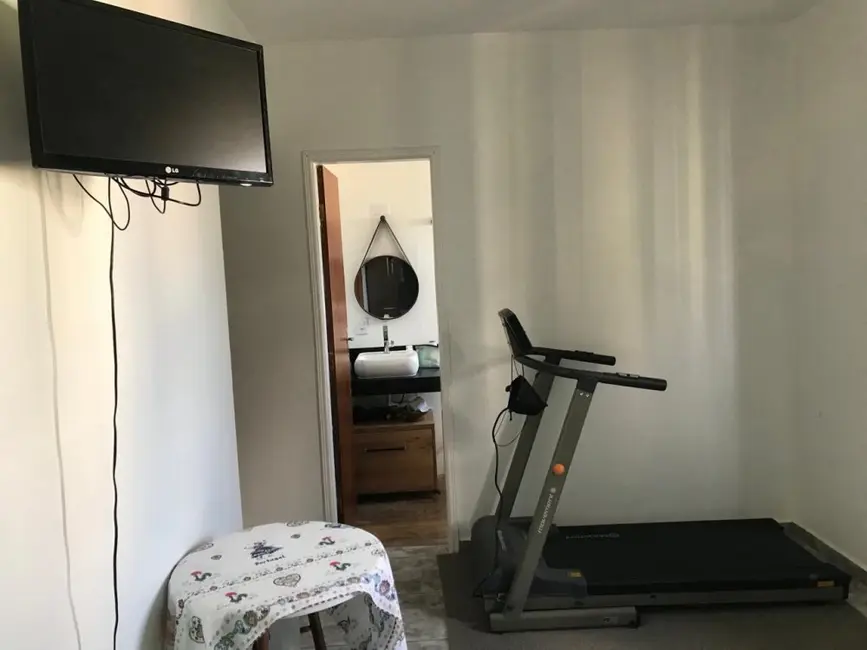 Foto 8 de Apartamento com 2 quartos à venda, 60m2 em Jardim Las Palmas, Guaruja - SP