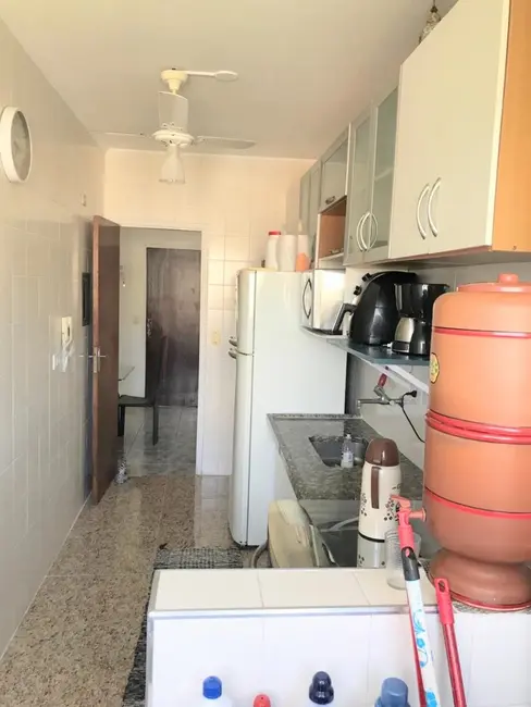 Foto 5 de Apartamento com 2 quartos à venda, 60m2 em Jardim Las Palmas, Guaruja - SP