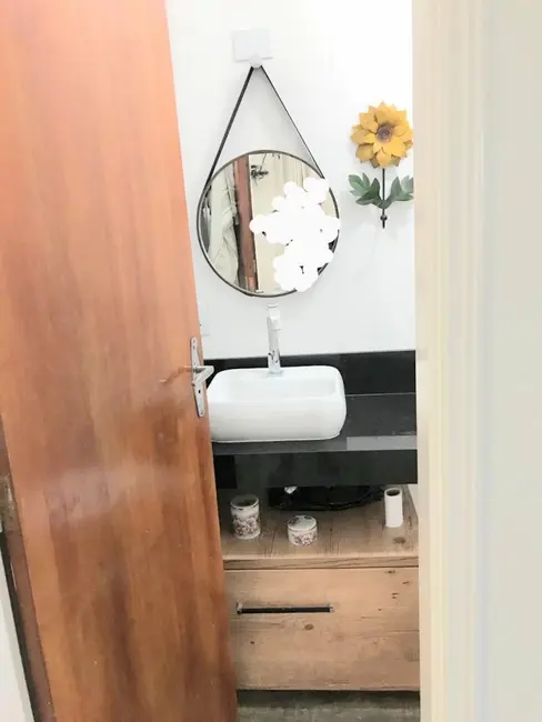 Foto 2 de Apartamento com 2 quartos à venda, 60m2 em Jardim Las Palmas, Guaruja - SP