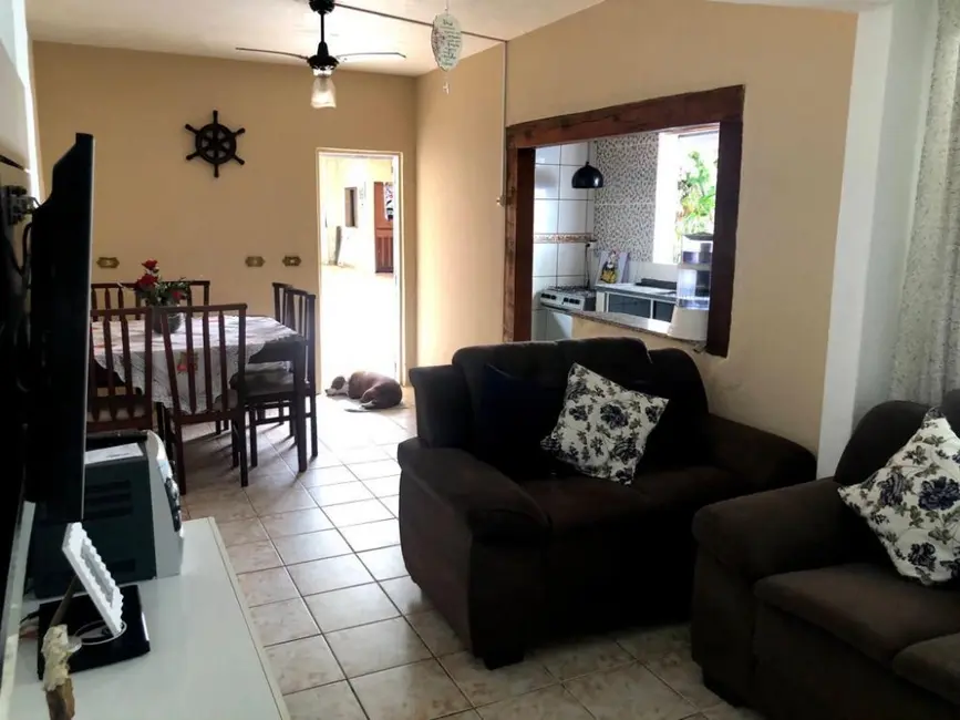 Sala Comercial com 3 quartos à venda, 300m2 em Peruibe - SP - imagem 4 Foto 4 de Sala Comercial com 3 quartos à venda, 300m2 em Peruibe - SP