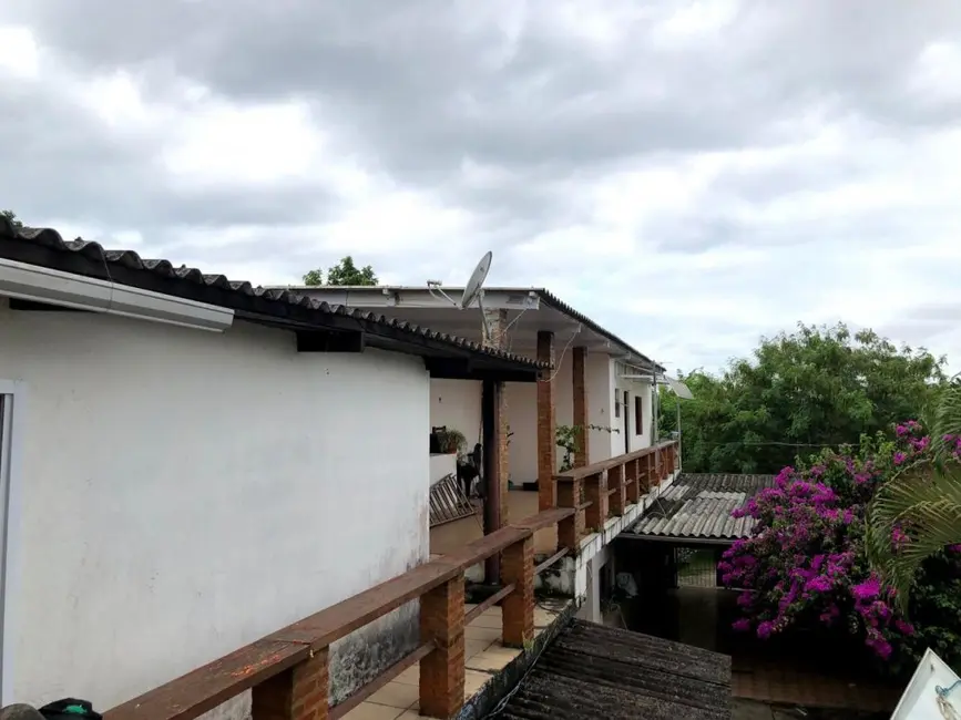 Sala Comercial com 3 quartos à venda, 300m2 em Peruibe - SP - imagem 3 Foto 3 de Sala Comercial com 3 quartos à venda, 300m2 em Peruibe - SP