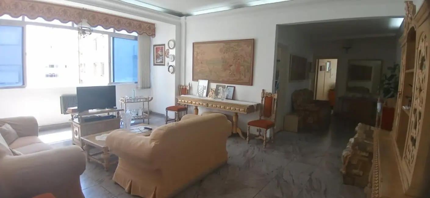 Apartamento com 3 quartos à venda, 160m2 em Gonzaga, Santos - SP - imagem 2 Foto 2 de Apartamento com 3 quartos à venda, 160m2 em Gonzaga, Santos - SP