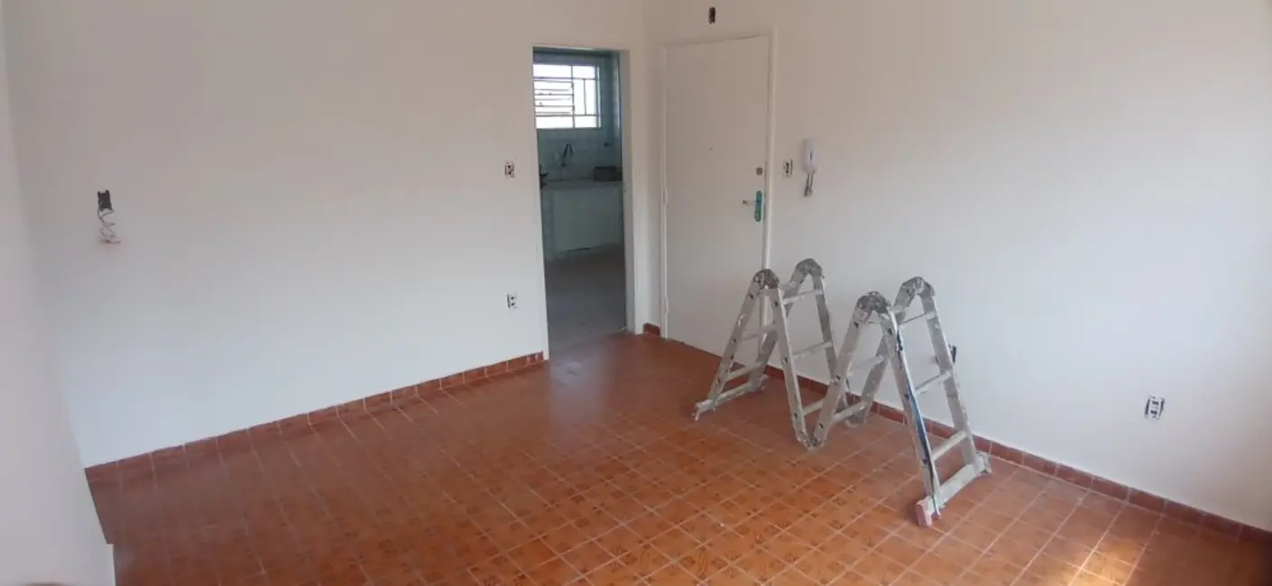 Apartamento com 2 quartos para alugar, 75m2 em Embaré, Santos - SP - imagem 3 Foto 3 de Apartamento com 2 quartos para alugar, 75m2 em Embaré, Santos - SP