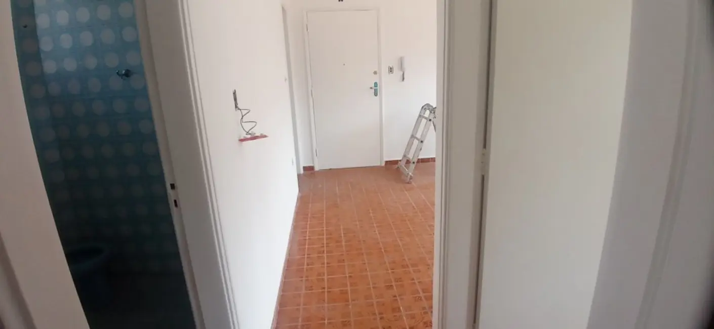 Apartamento com 2 quartos para alugar, 75m2 em Embaré, Santos - SP - imagem 4 Foto 4 de Apartamento com 2 quartos para alugar, 75m2 em Embaré, Santos - SP