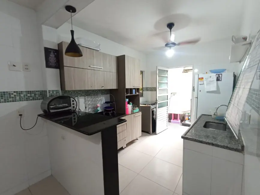 Foto 2 de Casa com 3 quartos para alugar, 110m2 em Estuário, Santos - SP