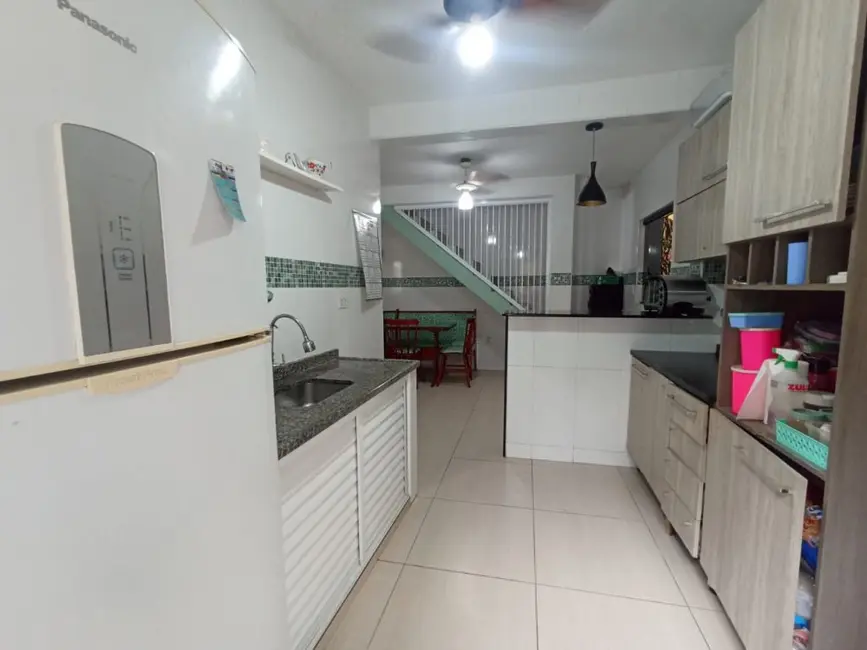 Foto 6 de Casa com 3 quartos para alugar, 110m2 em Estuário, Santos - SP