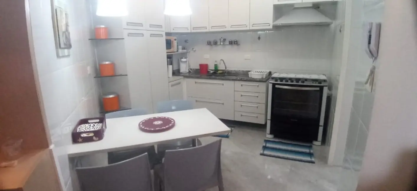 Apartamento com 2 quartos à venda, 75m2 em Jardim Astúrias, Guaruja - SP - imagem 8 Foto 8 de Apartamento com 2 quartos à venda, 75m2 em Jardim Astúrias, Guaruja - SP
