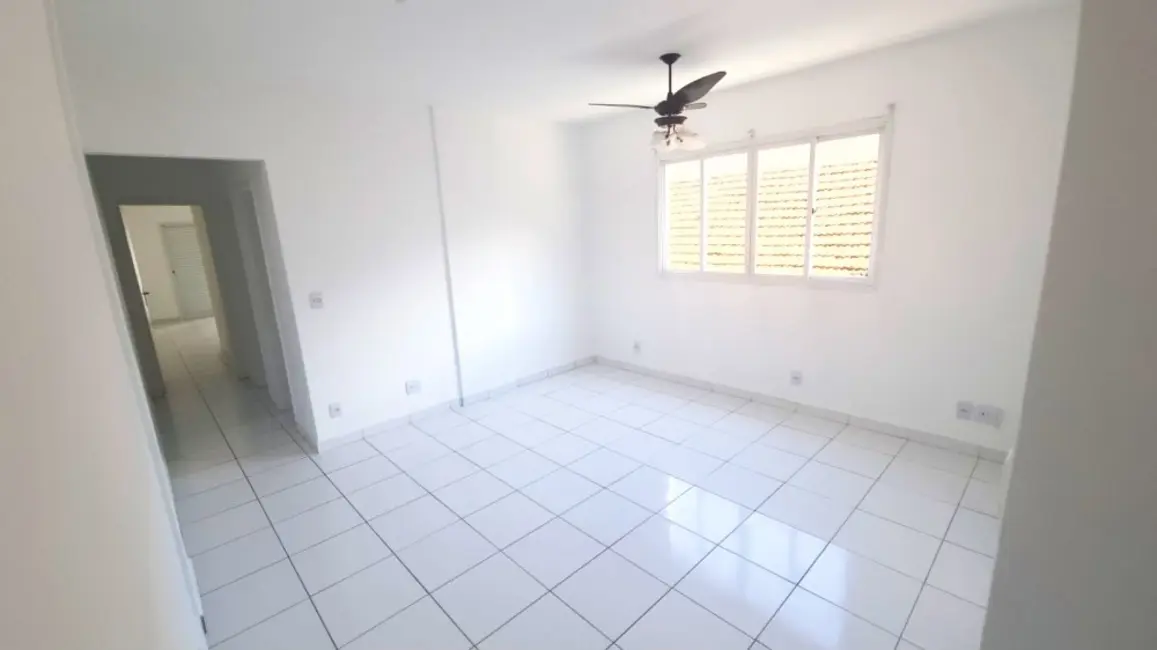 Apartamento com 2 quartos para alugar, 90m2 em Marapé, Santos - SP - imagem 8 Foto 8 de Apartamento com 2 quartos para alugar, 90m2 em Marapé, Santos - SP