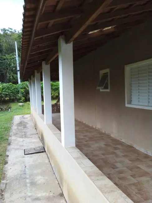 Foto 3 de Casa com 3 quartos à venda, 130m2 em Centro, Pedro De Toledo - SP