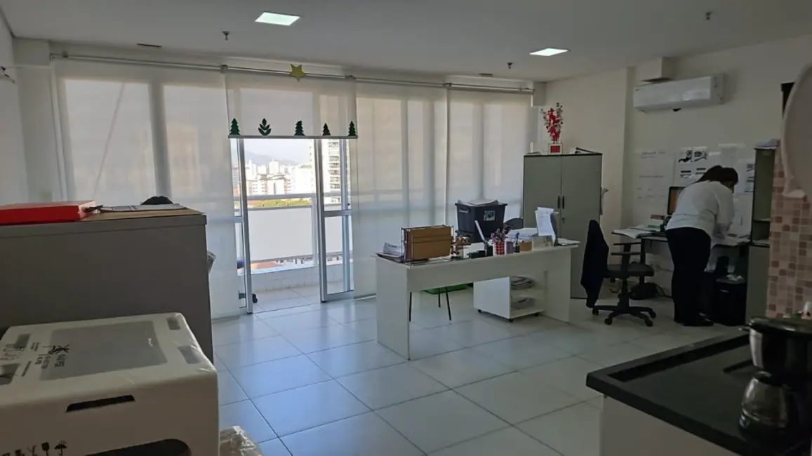 Foto 1 de Sala Comercial à venda, 44m2 em Encruzilhada, Santos - SP